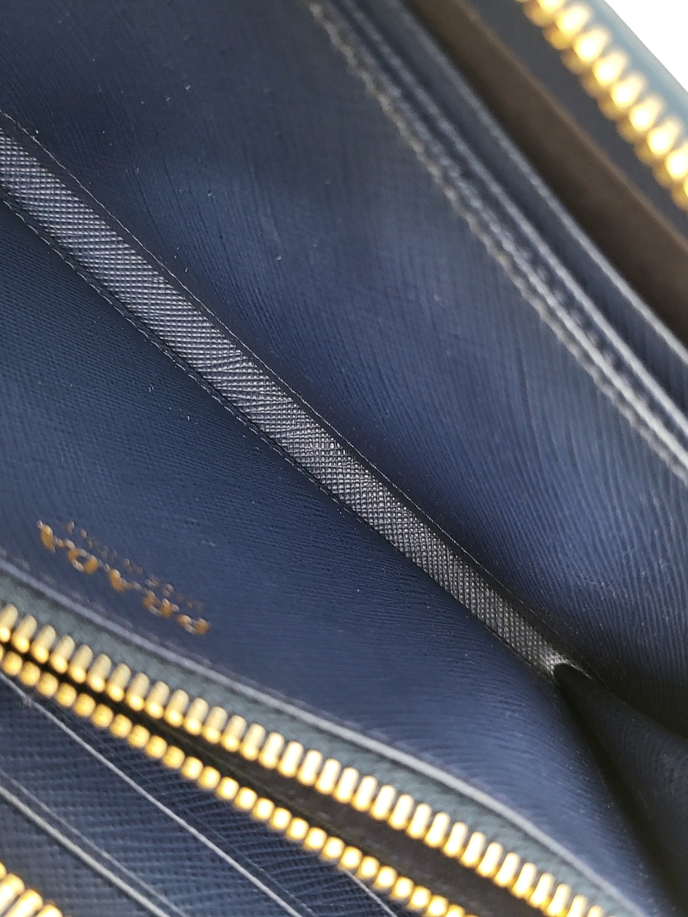 PRADA Blue Saffiano Leather Large Organizer Zip Wallet. Authentic. - Picture 11 of 16